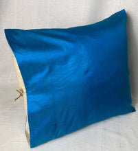 Load image into Gallery viewer, Silk/Hemp Cushion