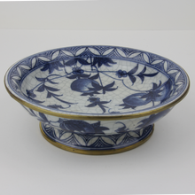 Load image into Gallery viewer, Peach Stem Dish