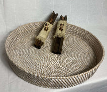Load image into Gallery viewer, Rattan Round Trays