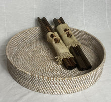 Load image into Gallery viewer, Rattan Round Trays