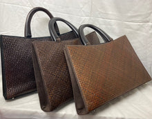 Load image into Gallery viewer, Executive-Style Fashion Bag - Wide Profile